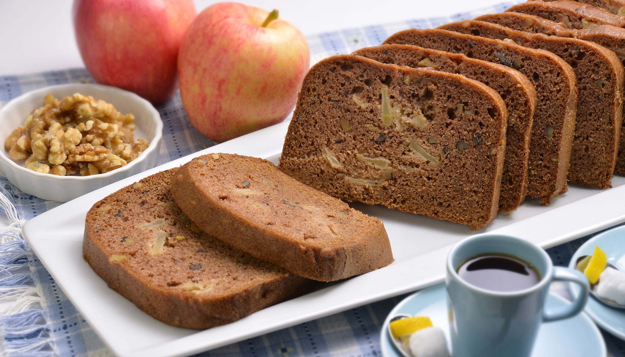 Gluten Free Apple Walnuts Cake