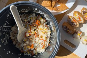 inari sushi rice in pot