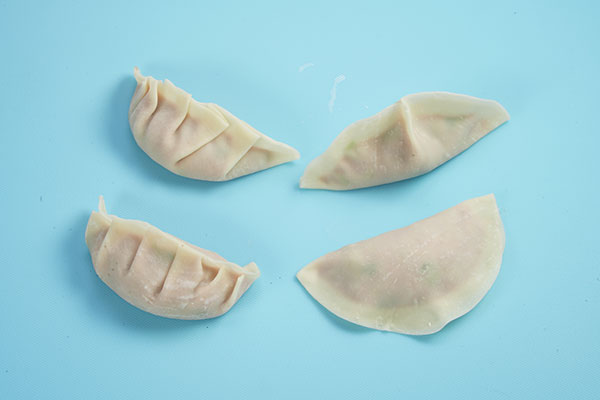 Guo Tie (Fried Pot Stickers)