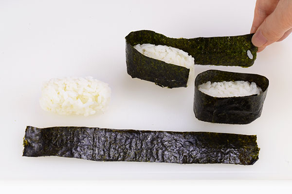 Gunkan Maki Sushi with Prawn & Cucumber recipe - Kikkoman Trading Europe  GmbH