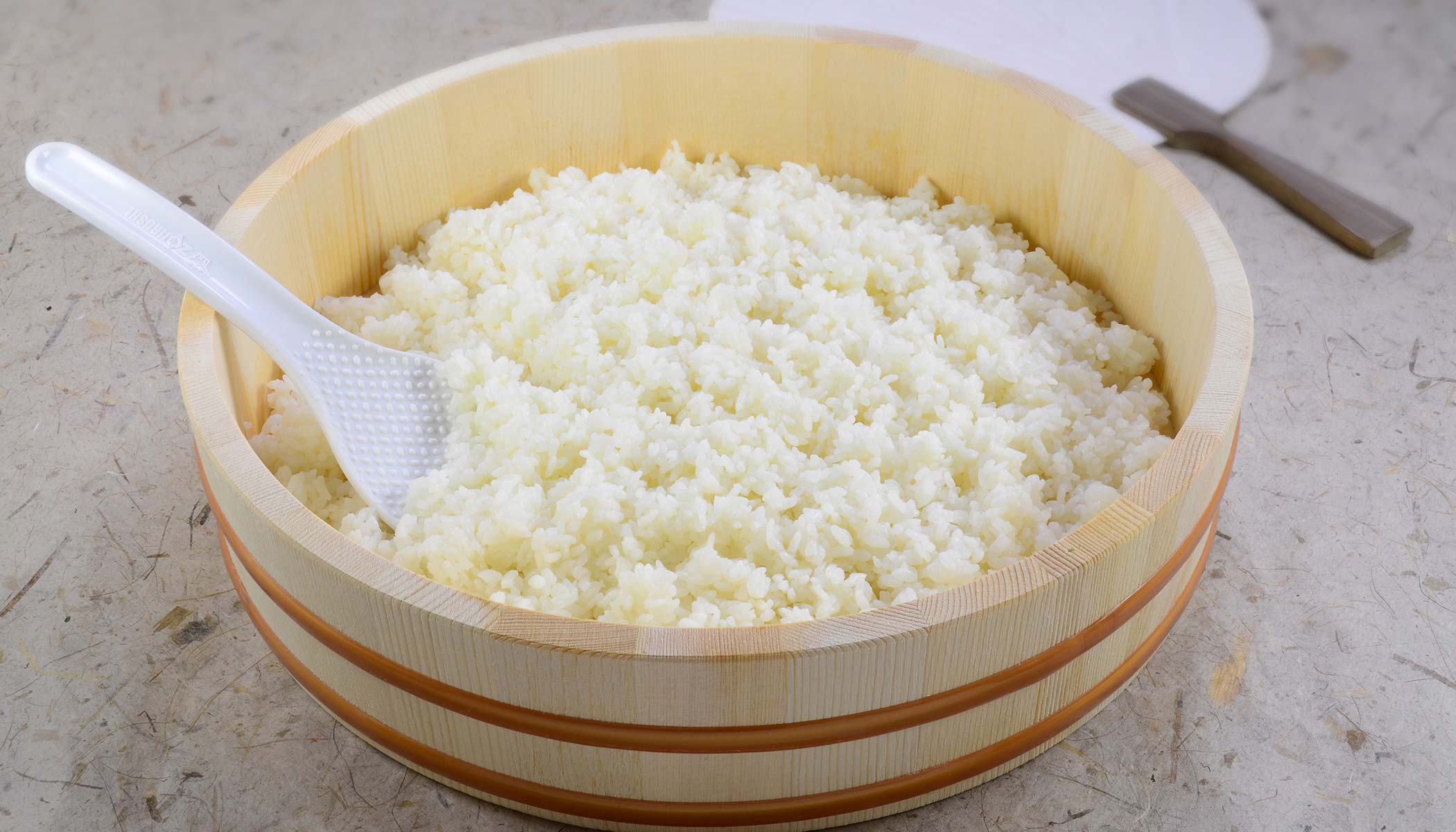 The BEST Rice Cooker Sushi Rice (How To Make It)